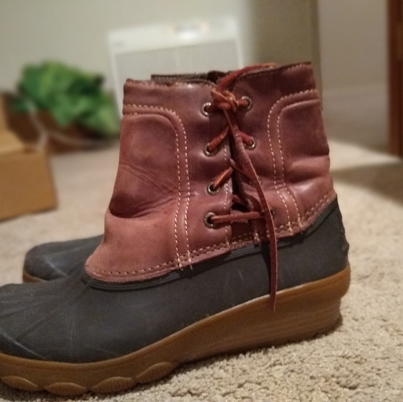 Sperry winter boots. - Picture 7 of 7